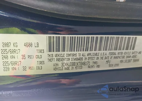 2019 Jeep Compass Latitude 4X4 z USA, uszkodzony, nr VIN 3C4NJDBB1KT648171